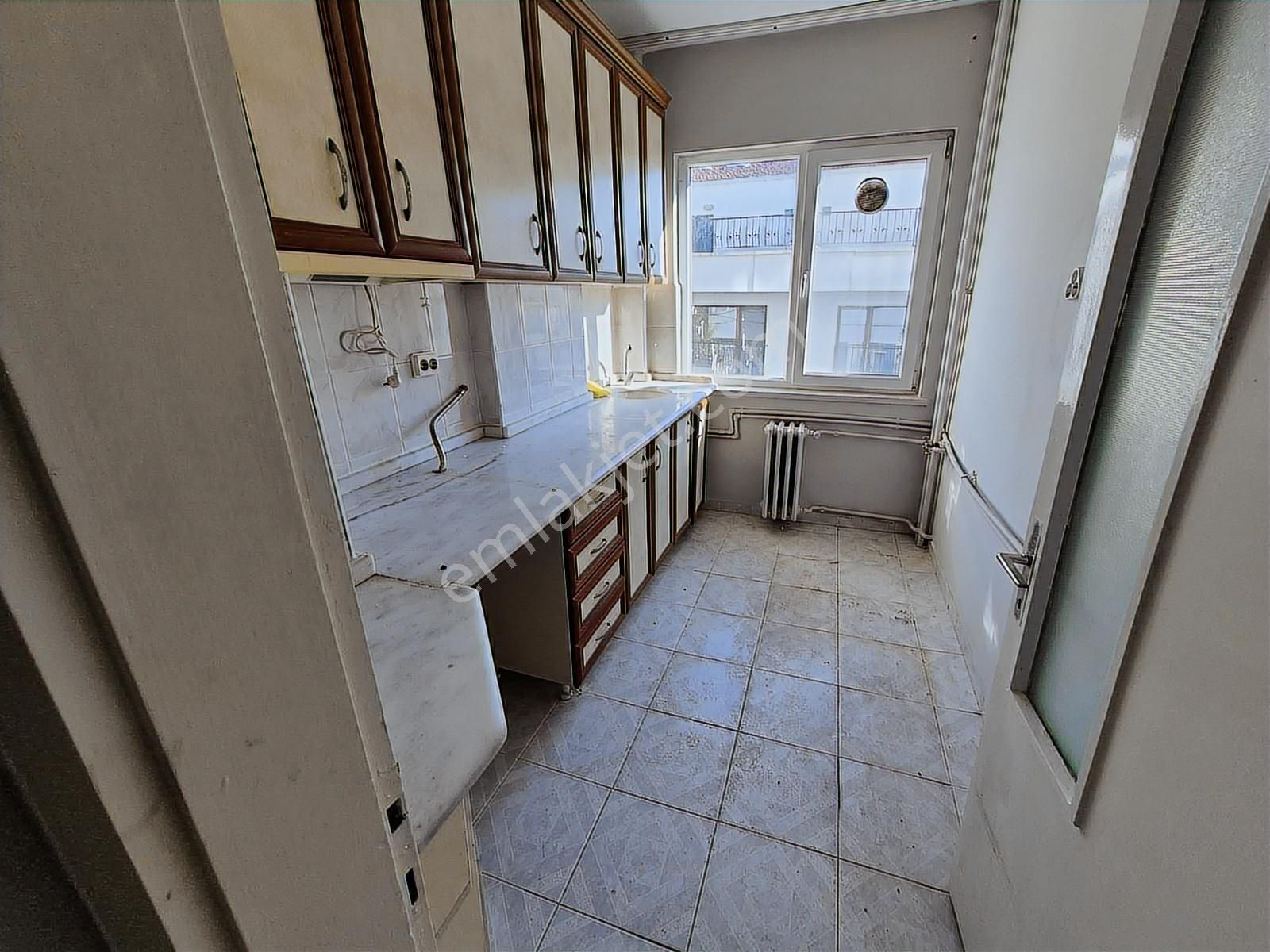 Arel'den Bahçelievler'de 7 Cd.yakını 1 Kat Montalamalı Bina 3+1 - Görsel 24