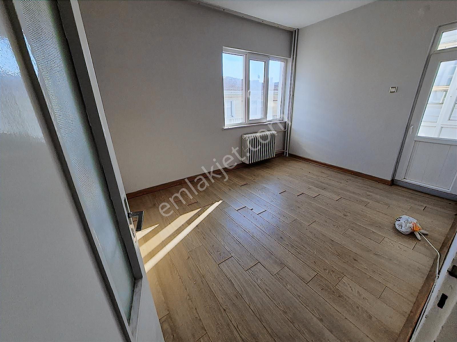 Arel'den Bahçelievler'de 7 Cd.yakını 1 Kat Montalamalı Bina 3+1 - Görsel 13