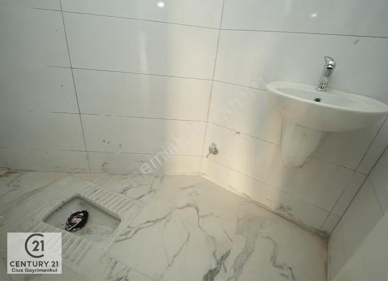 C21 Cius; Perşembe Pazarı Civarı 3 Cepheli 3+1 145 M2 Daire - Görsel 5