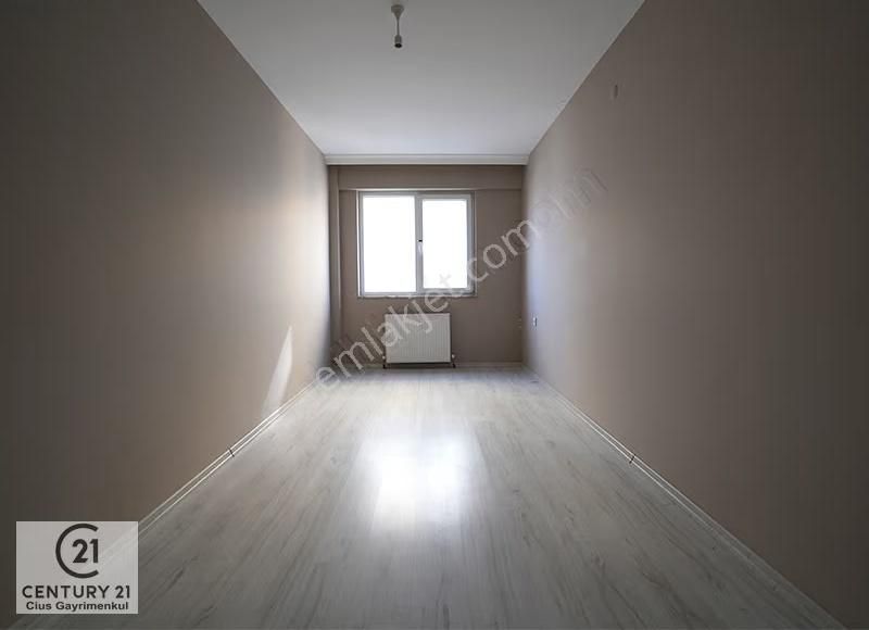C21 Cius; Hisar Mahallesin'de Yeni Binada Asansörlü 3+1 Kiralık - Görsel 4