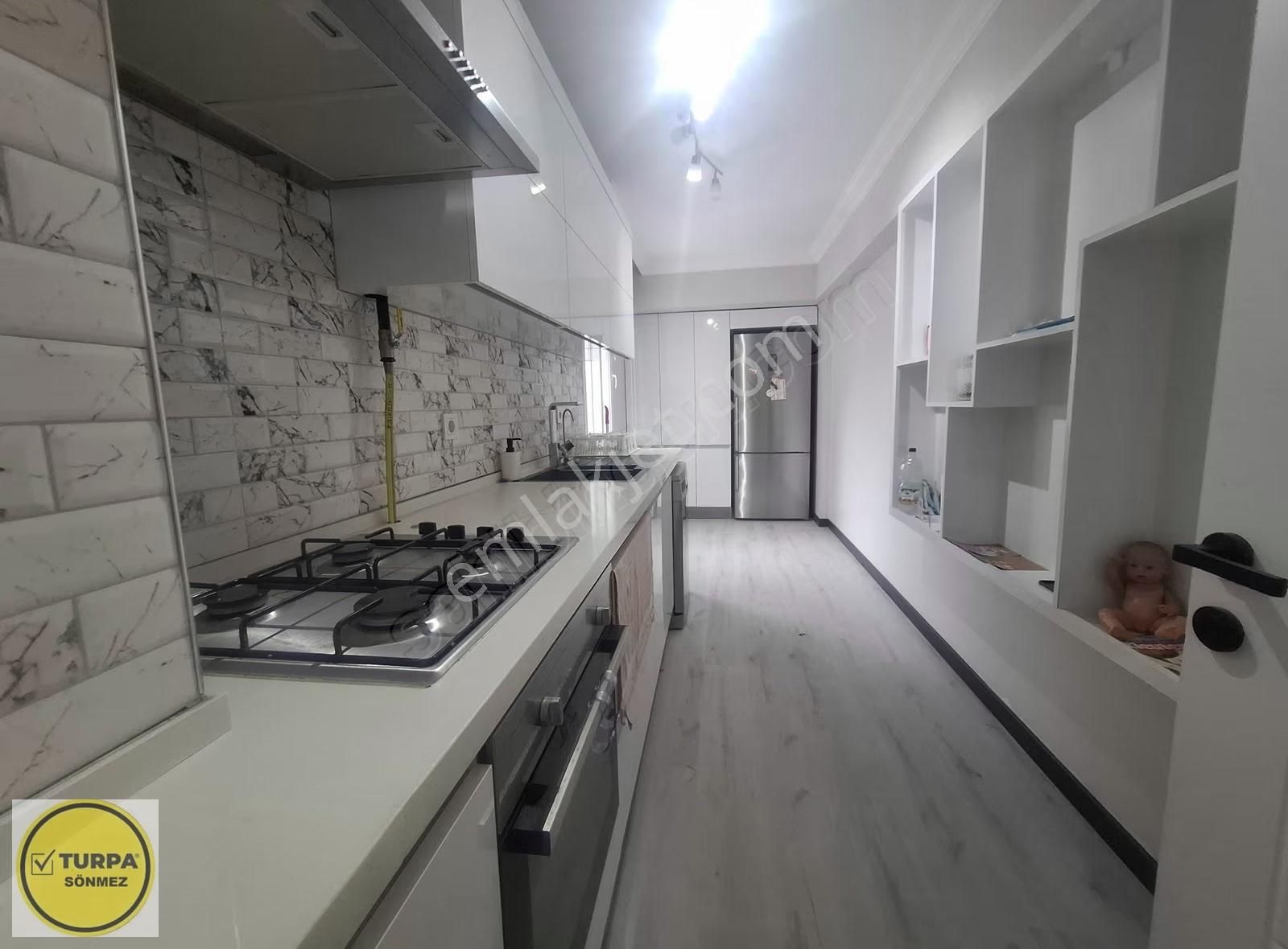 Turpa Sönmezden Buca Çamlıkulede Satılık Geniş Daire - Görsel 13