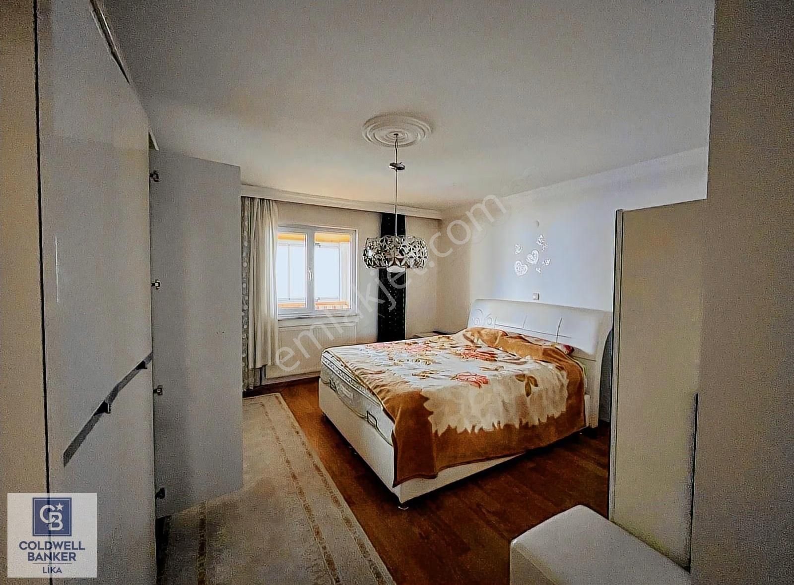 Yomra'da Site İçerisinde Ayrı Girişli Satılık Dubleks - Görsel 5