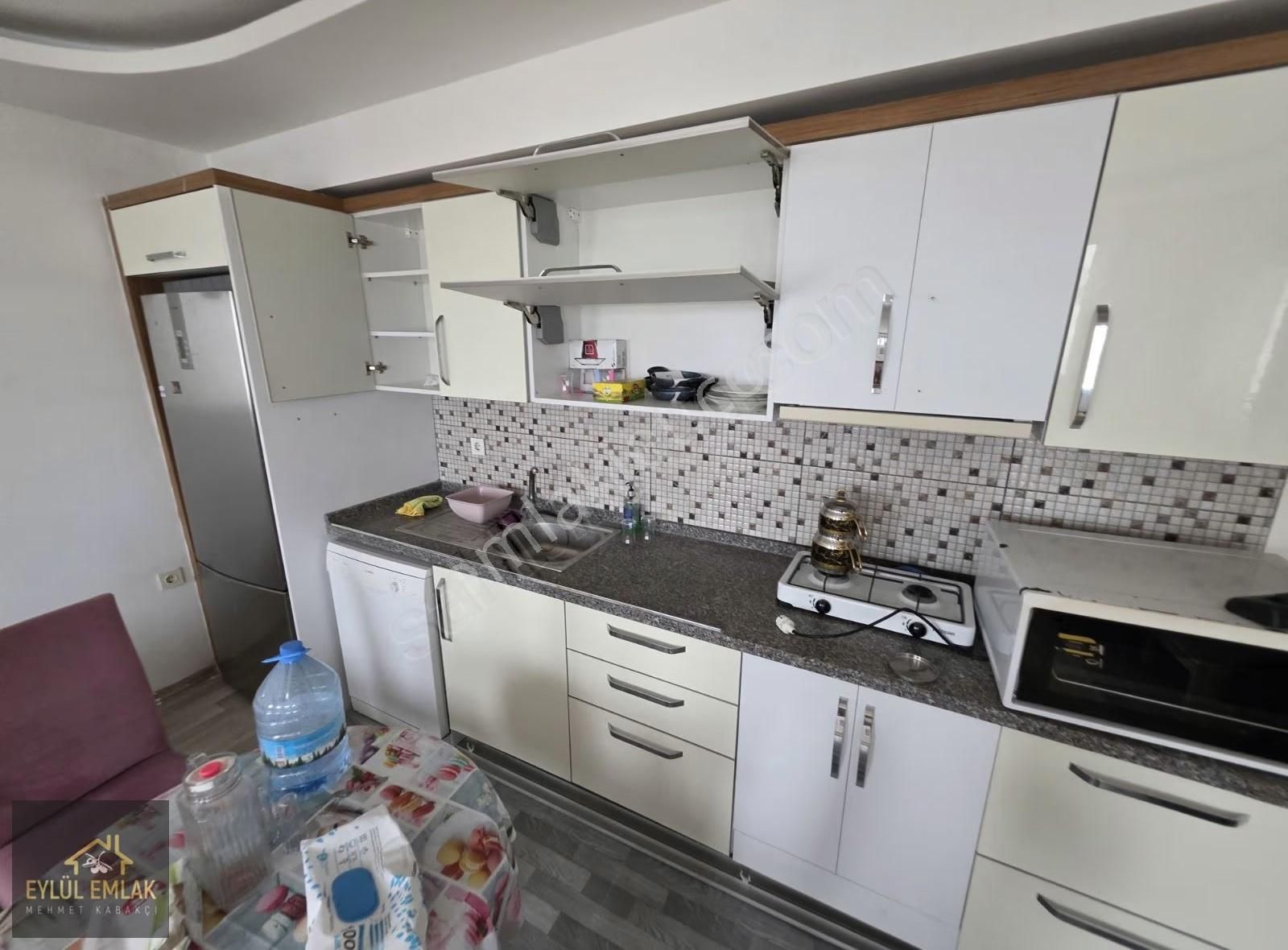 Mumcular Anacadde Üstünde Eşyalı Kiralık 3+1 Daire - Görsel 6