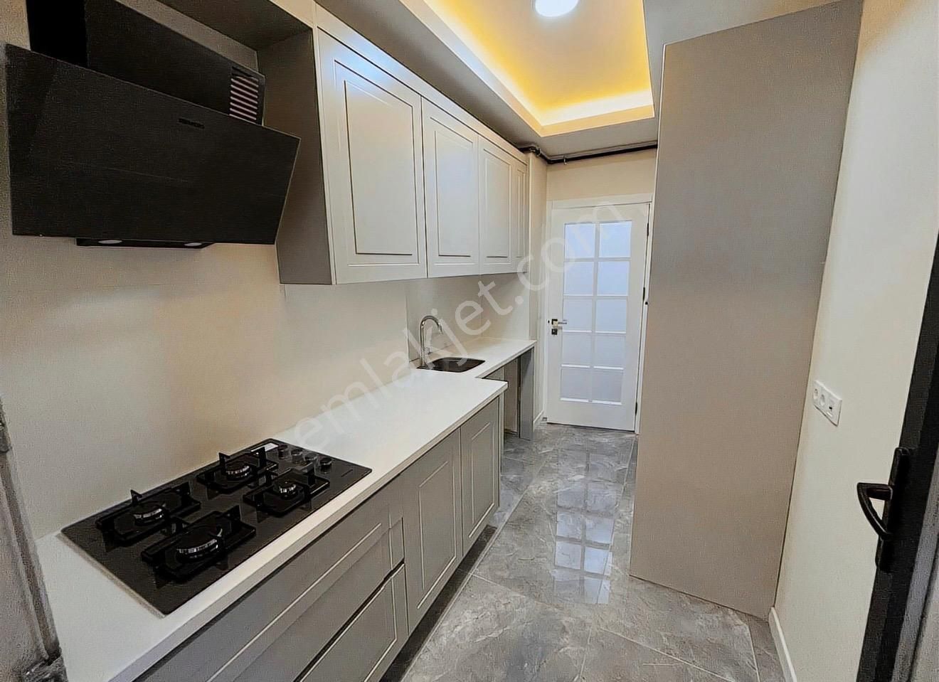 Göztepe'de Caddeye 3.sokakta Satılık Sıfır Balkonlu 3+1 Daire - Görsel 16