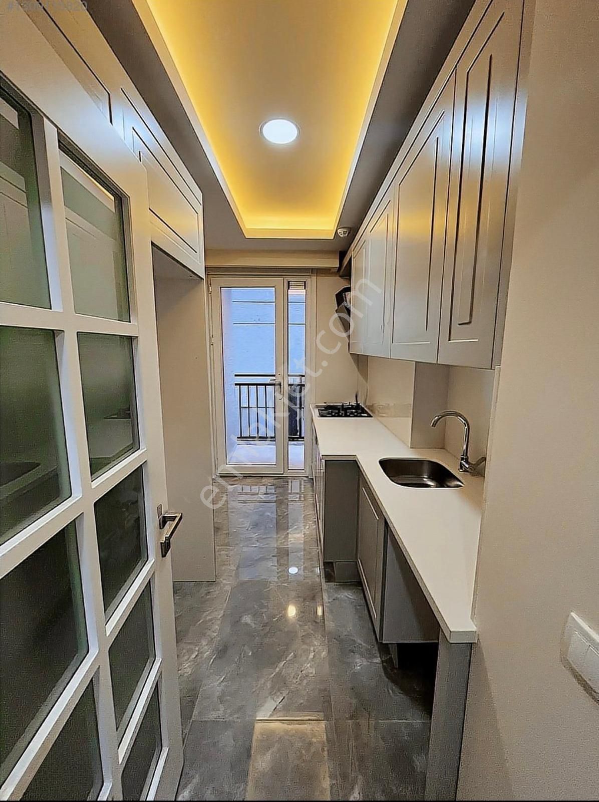 Göztepe'de Caddeye 3.sokakta Satılık Sıfır Balkonlu 3+1 Daire - Görsel 14