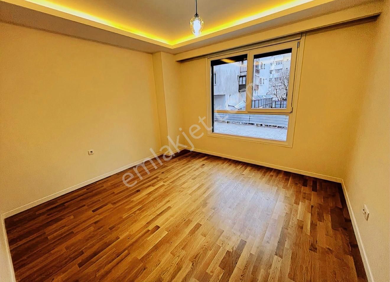 Göztepe'de Caddeye 3.sokakta Satılık Sıfır Balkonlu 3+1 Daire - Görsel 18