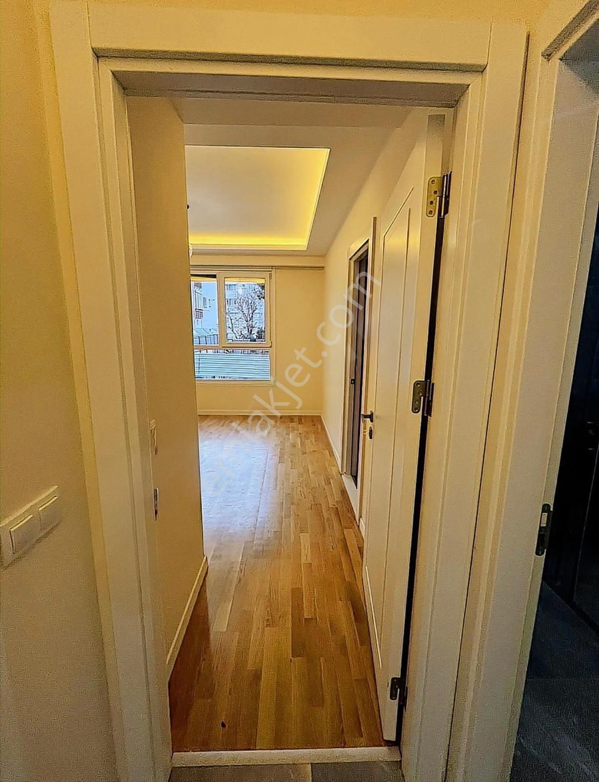 Göztepe'de Caddeye 3.sokakta Satılık Sıfır Balkonlu 3+1 Daire - Görsel 21