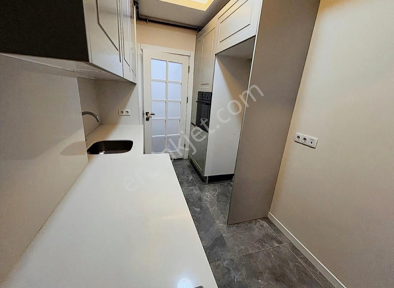 Göztepe'de Caddeye 3.sokakta Satılık Sıfır Balkonlu 3+1 Daire - Görsel 19