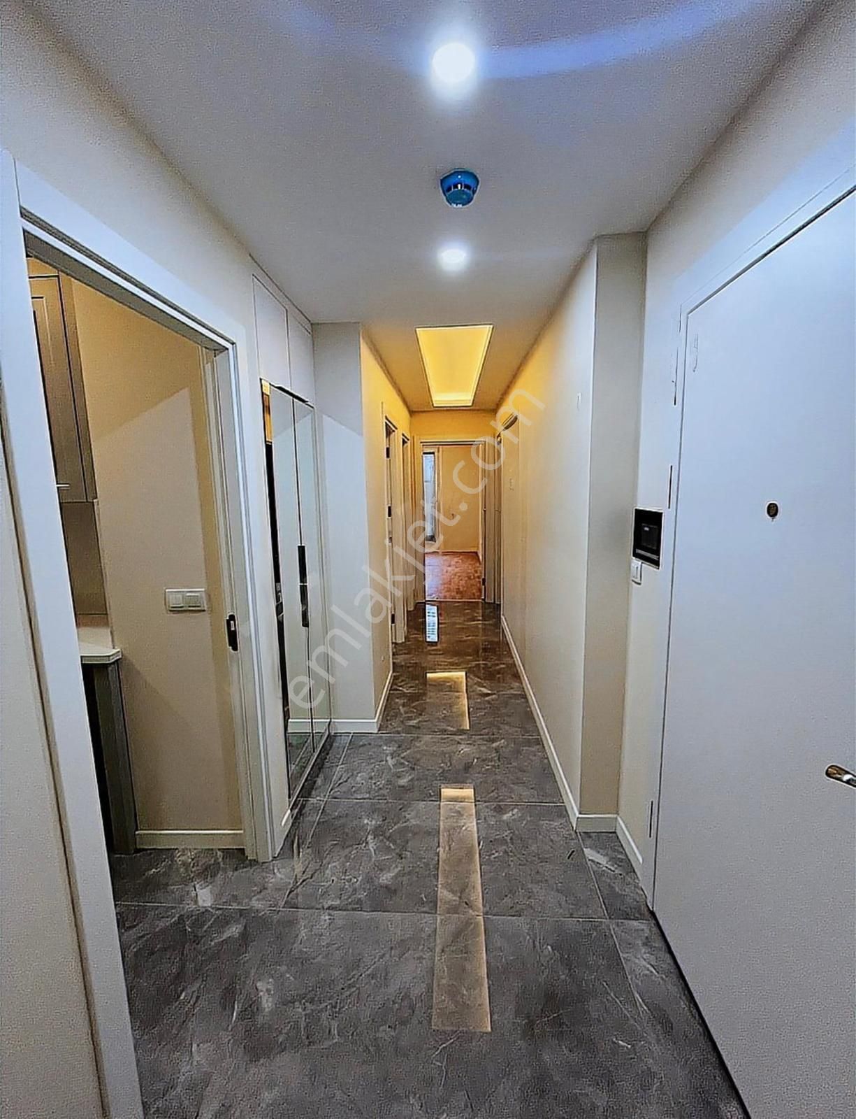 Göztepe'de Caddeye 3.sokakta Satılık Sıfır Balkonlu 3+1 Daire - Görsel 26