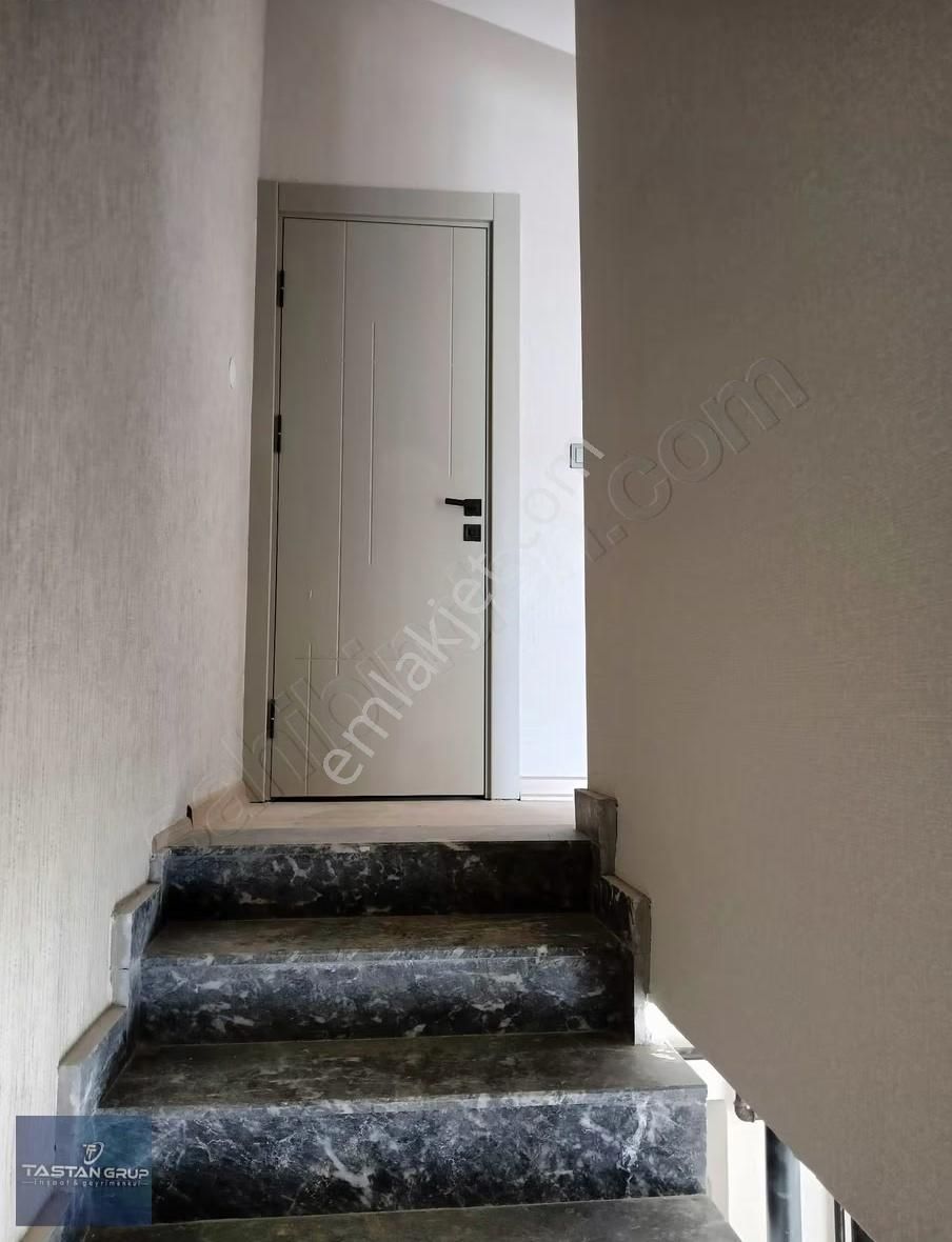 Taştan Gayrimenkul'den İncek Bulvarına Yakın 2+1 Kiralık Daire. - Görsel 3