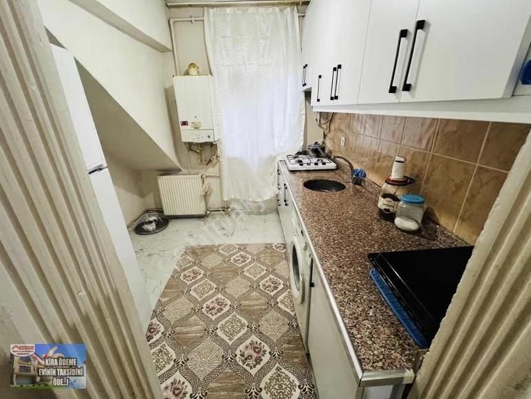 Yunusemre Mah'de Acil Satılık Balkon'lu 90m2 2+1 Daire - Görsel 14