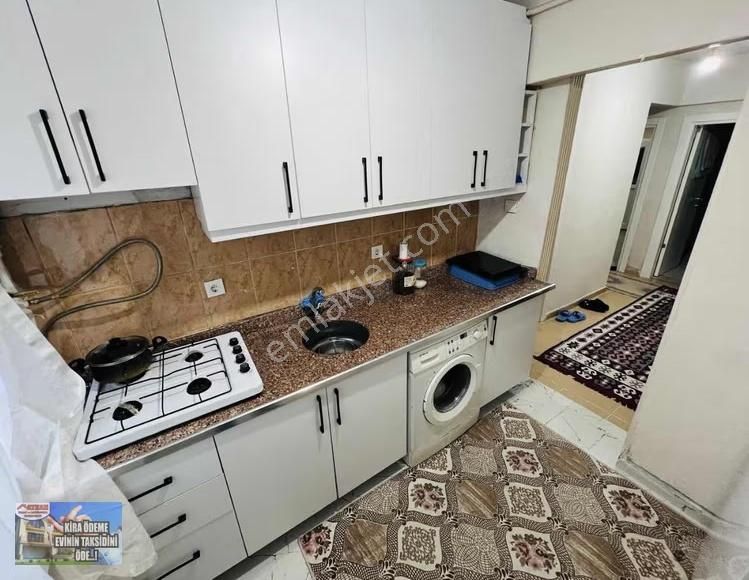 Yunusemre Mah'de Acil Satılık Balkon'lu 90m2 2+1 Daire - Görsel 8