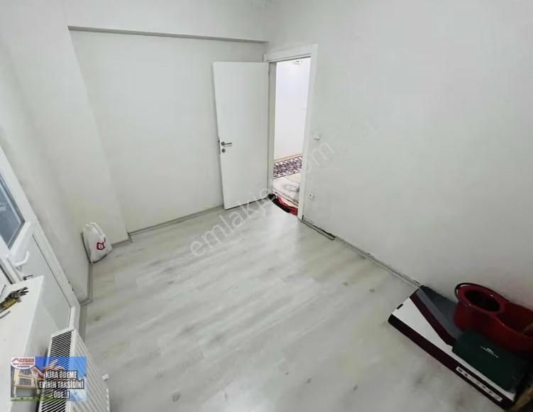 Yunusemre Mah'de Acil Satılık Balkon'lu 90m2 2+1 Daire - Görsel 16
