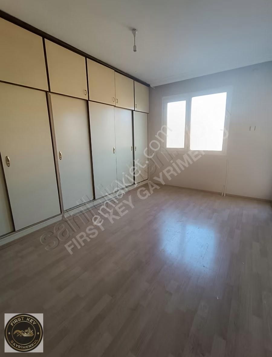 Fırsat Fiyatla, Geniş, Aydınlık, Çift Cephe, Kapalı Mutfak, 2+1 - Görsel 3