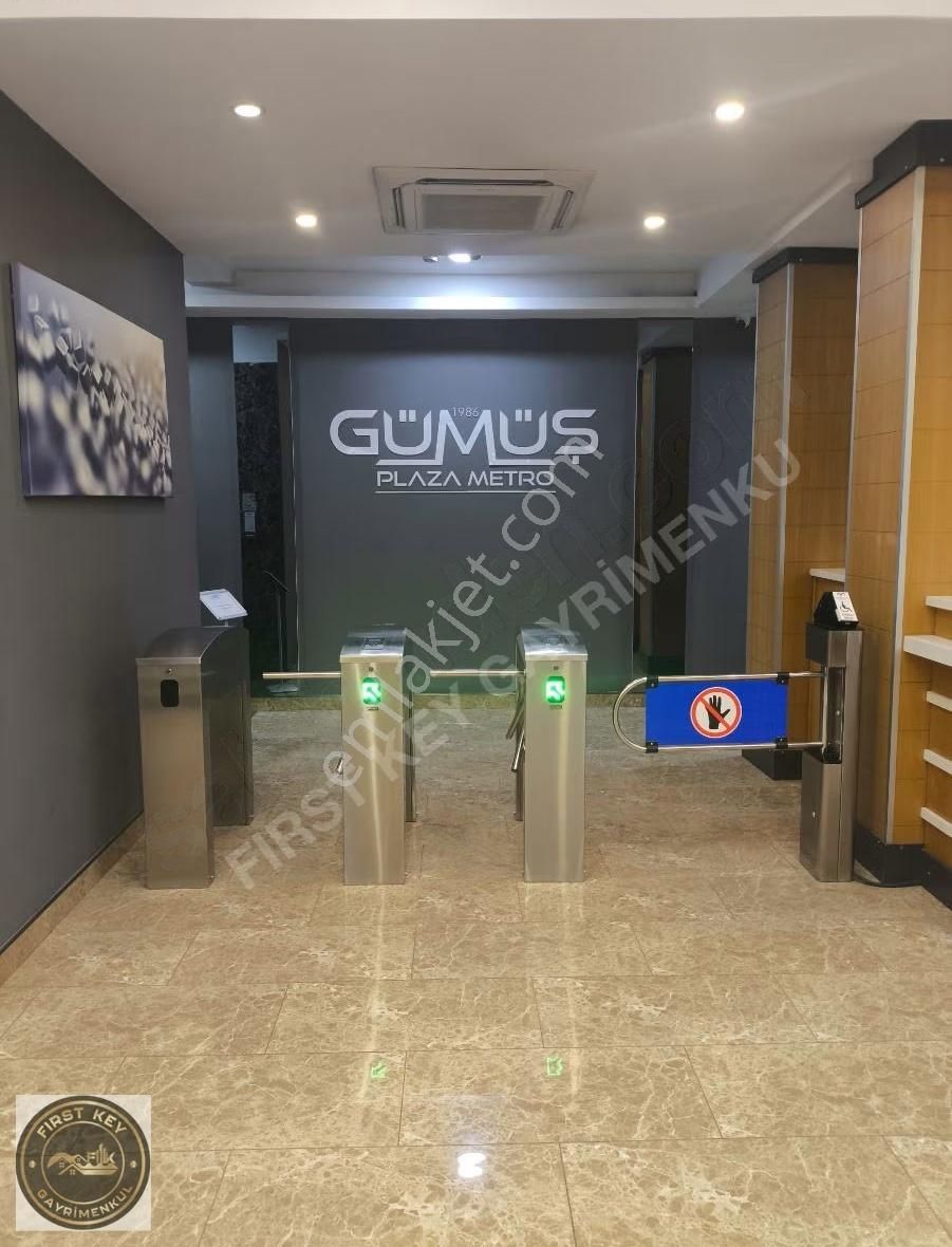 Gümüş Plaza Metro Da 1+0 Kiralık Ofis - Görsel 13