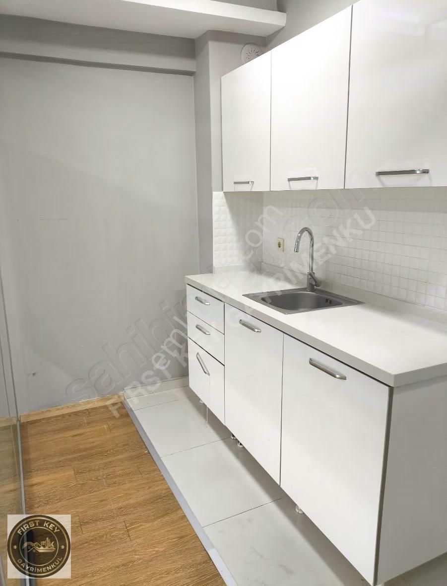 Gümüş Plaza Metroda Kiralık 1+1 Ofis (68m²) - Görsel 11