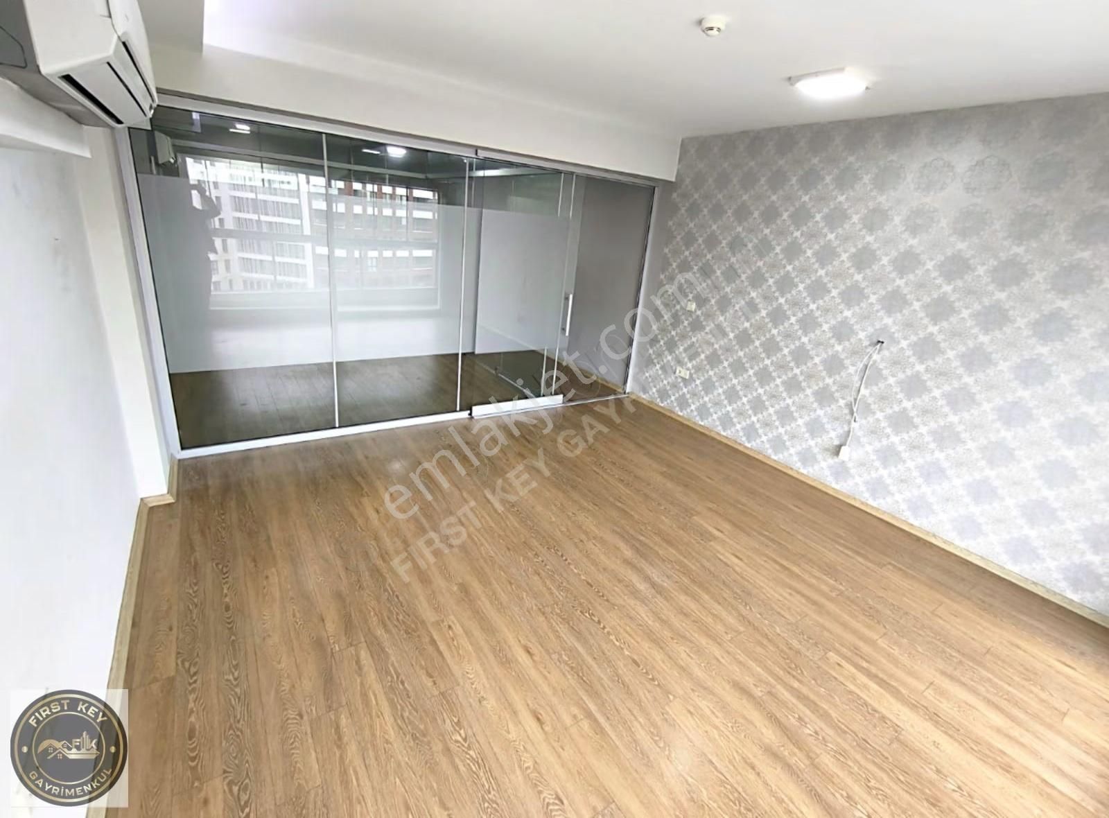 Gümüş Plaza Metroda Kiralık 1+1 Ofis (68m²) - Görsel 18