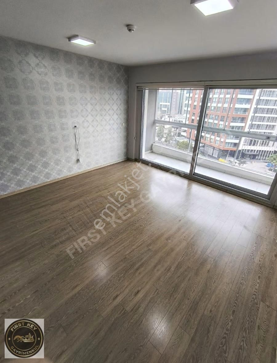 Gümüş Plaza Metroda Kiralık 1+1 Ofis (68m²) - Görsel 12