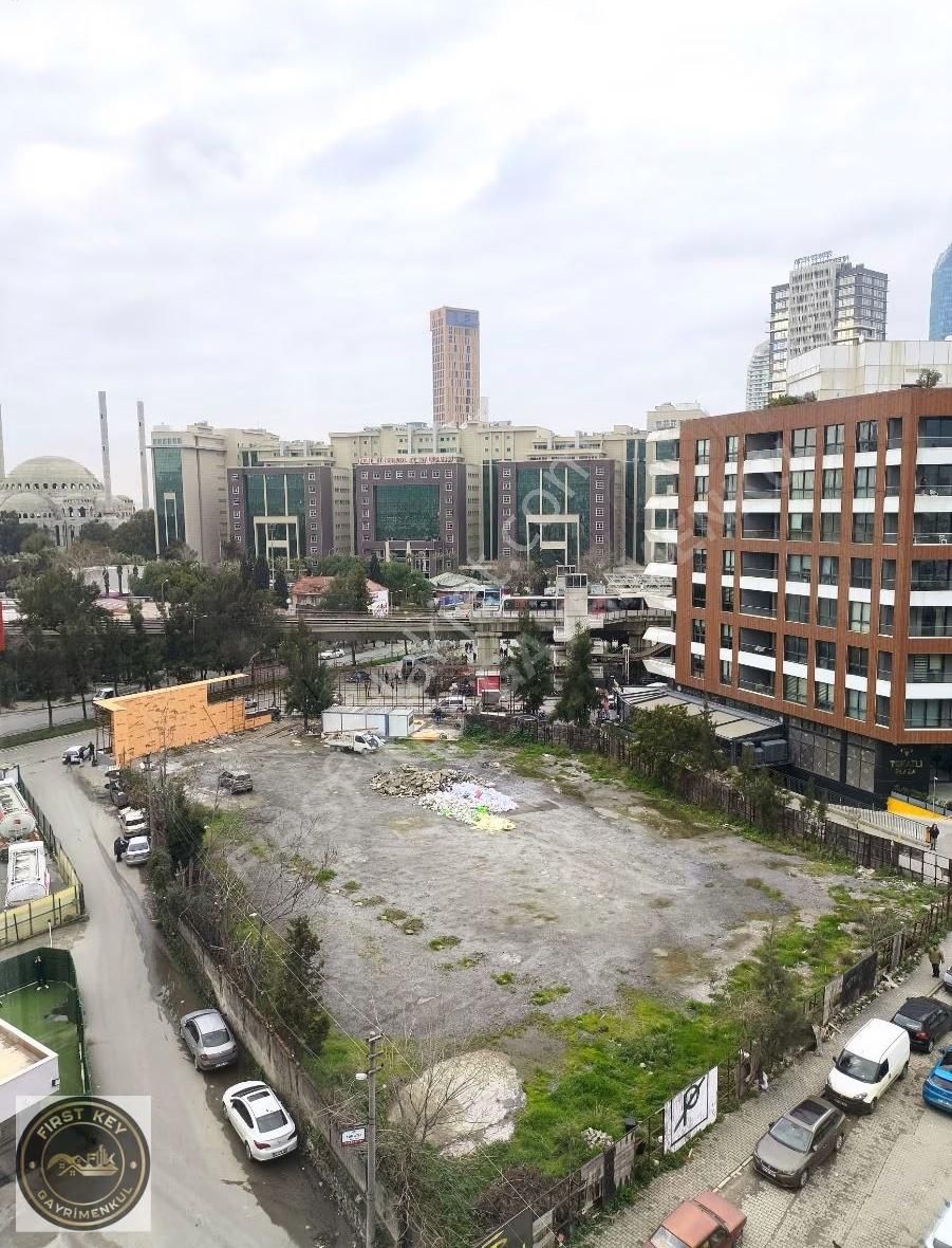 Gümüş Plaza Metroda Kiralık 1+1 Ofis (68m²) - Görsel 17