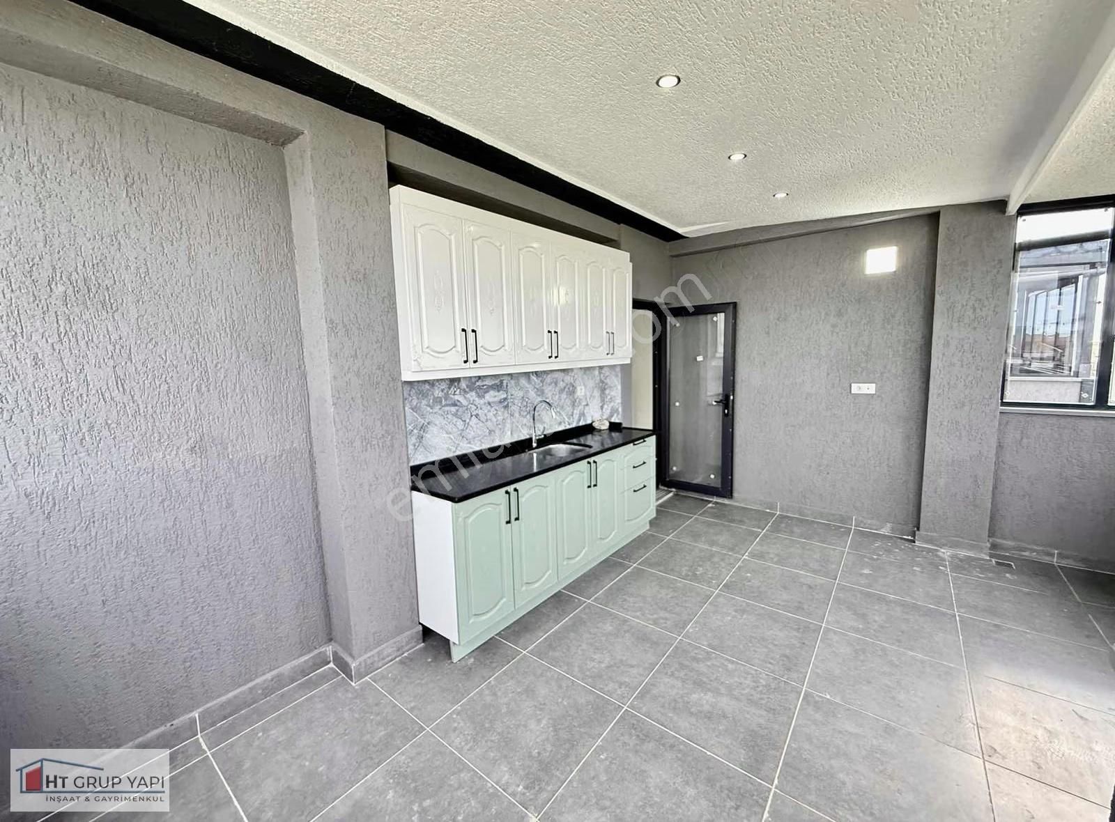 ▃▅▇ht Grup▇▅▃geniş Bahçeli Kapalı Teraslı Ve İskanlı Villa - Görsel 22