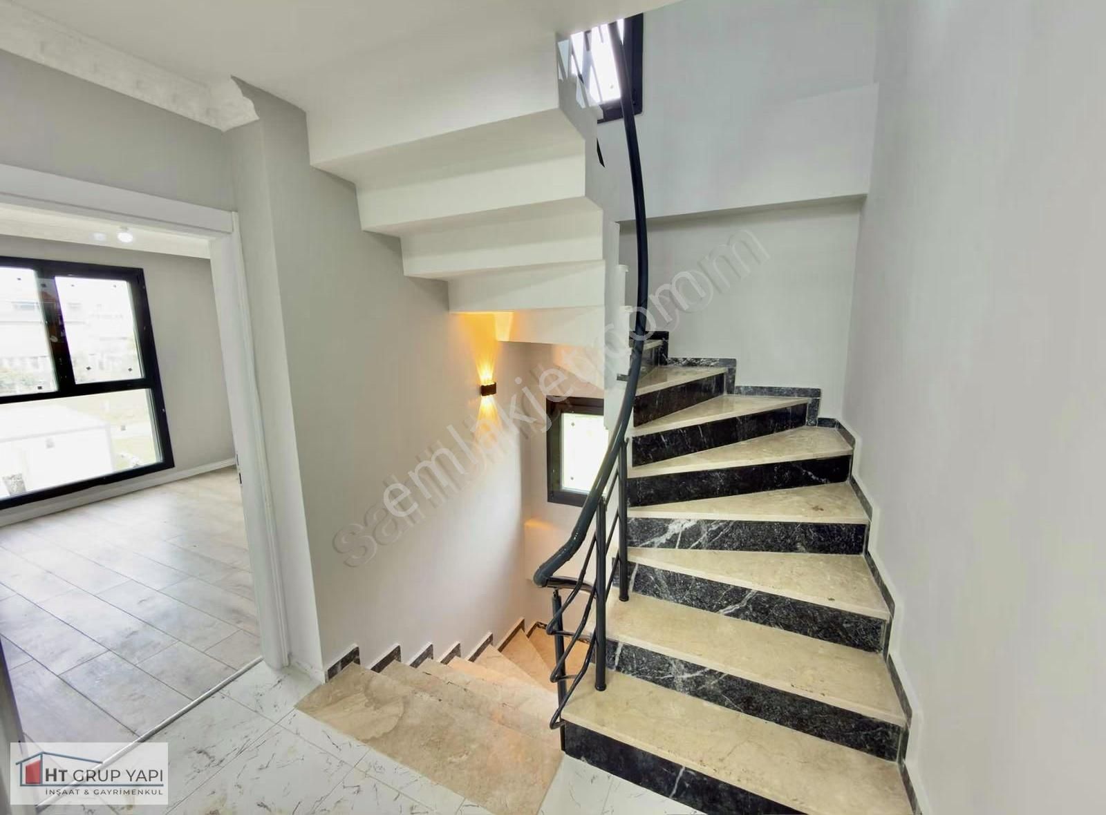 ▃▅▇ht Grup▇▅▃geniş Bahçeli Kapalı Teraslı Ve İskanlı Villa - Görsel 4