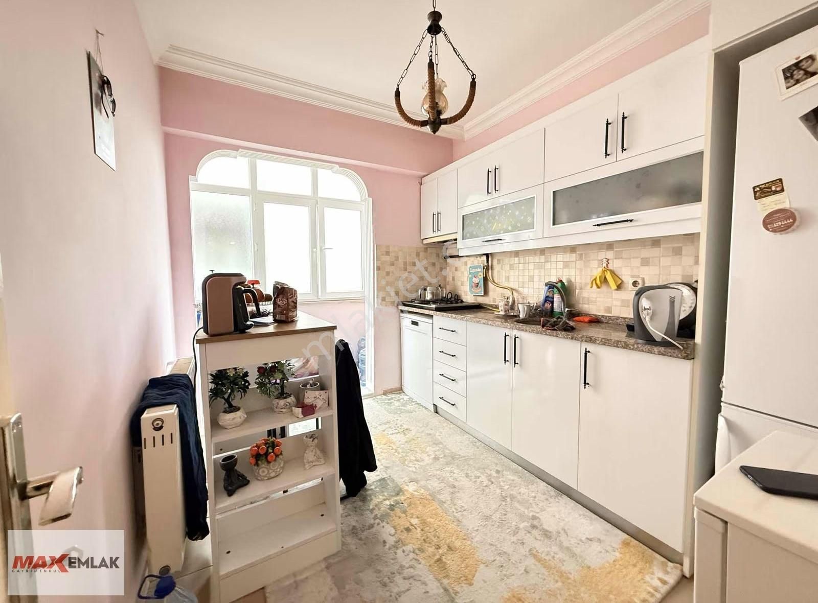 Atatürk Caddesine Yakın Krediye Uygun Satılık 2+1 Yüksek Giriş