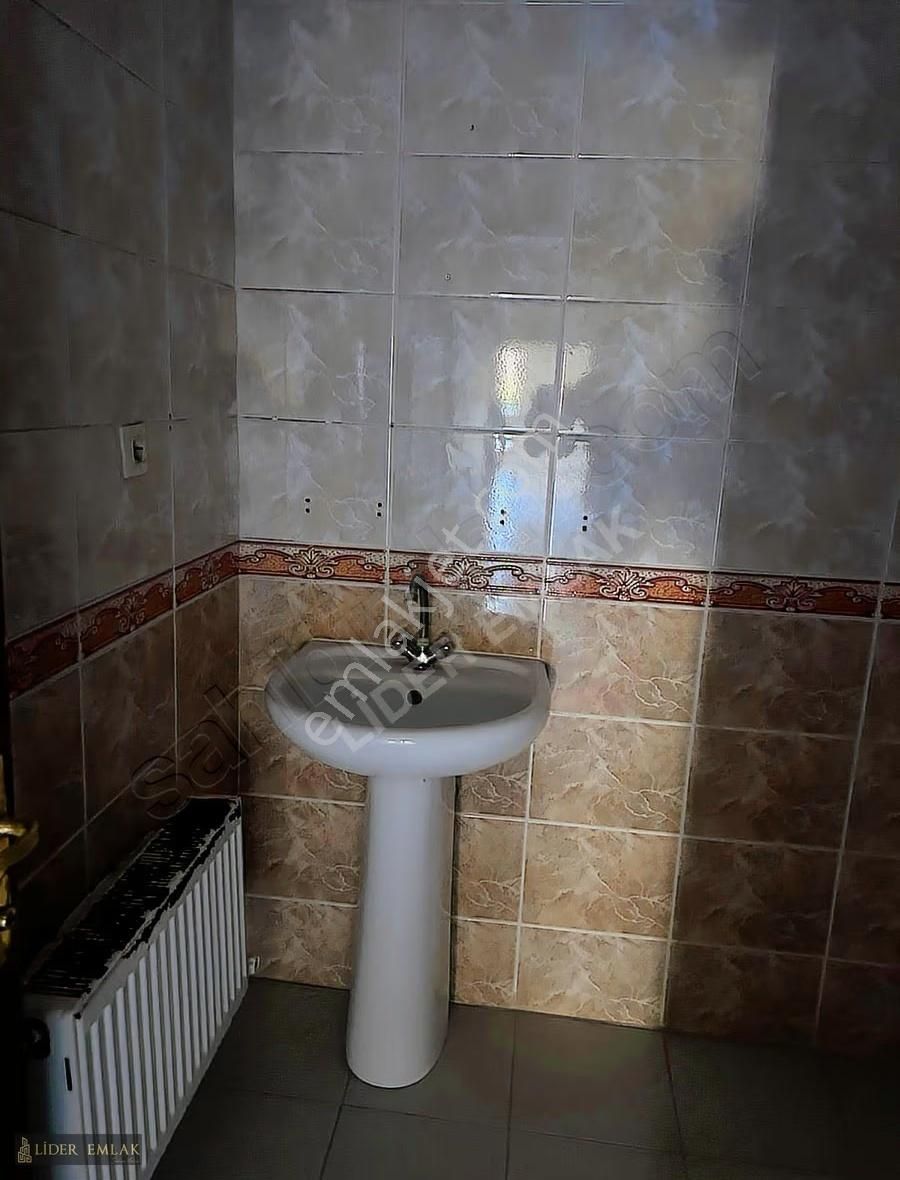 Lider Emlak'tan Yıldıztepe'de Cadde Üzeri Kiralık Daire - Görsel 4