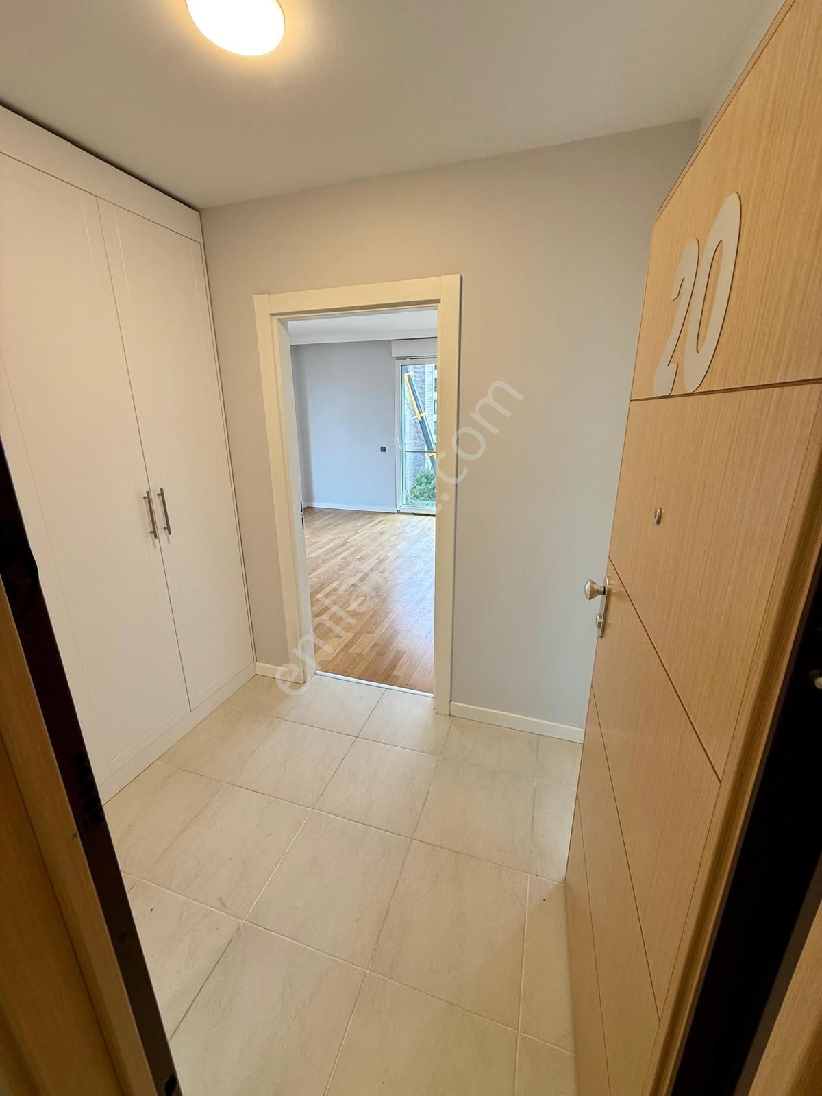 Göztepe'de Caddeye Yakın Satılık 2+1 Net 80 M2 Daire - Görsel 4