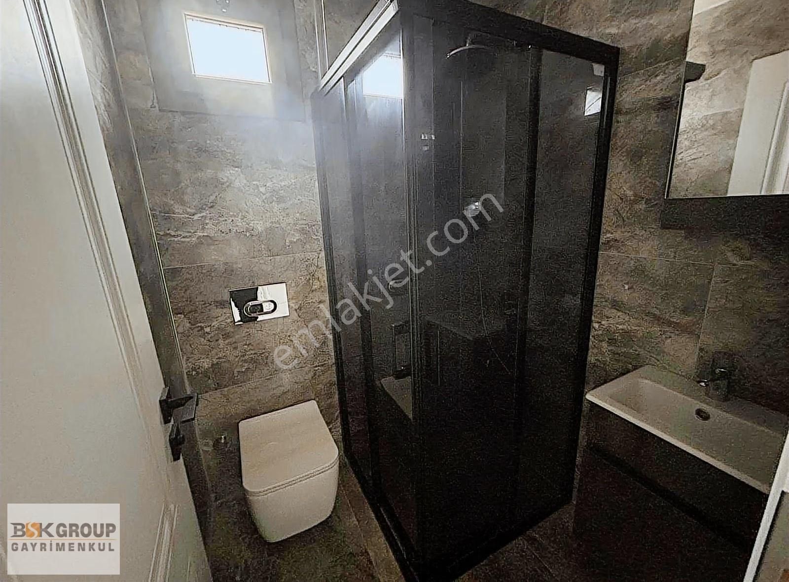 Bsk Dan Deniz Tarafında Sıfır Lüks Otoparklı Bahhçeli Villa - Görsel 19