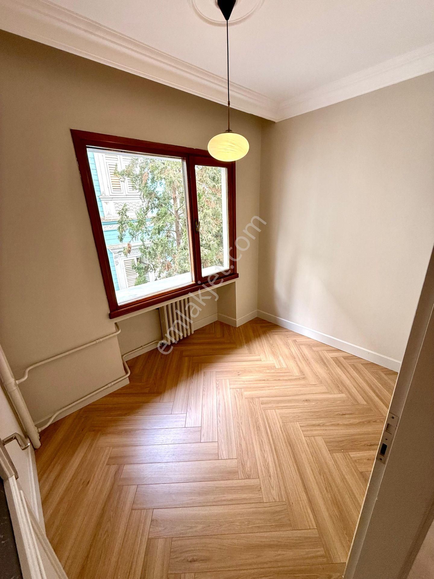 Göztepe'de Bağdat Caddesine Yakın Satılık Balkonlu 4+1 Daire - Görsel 14