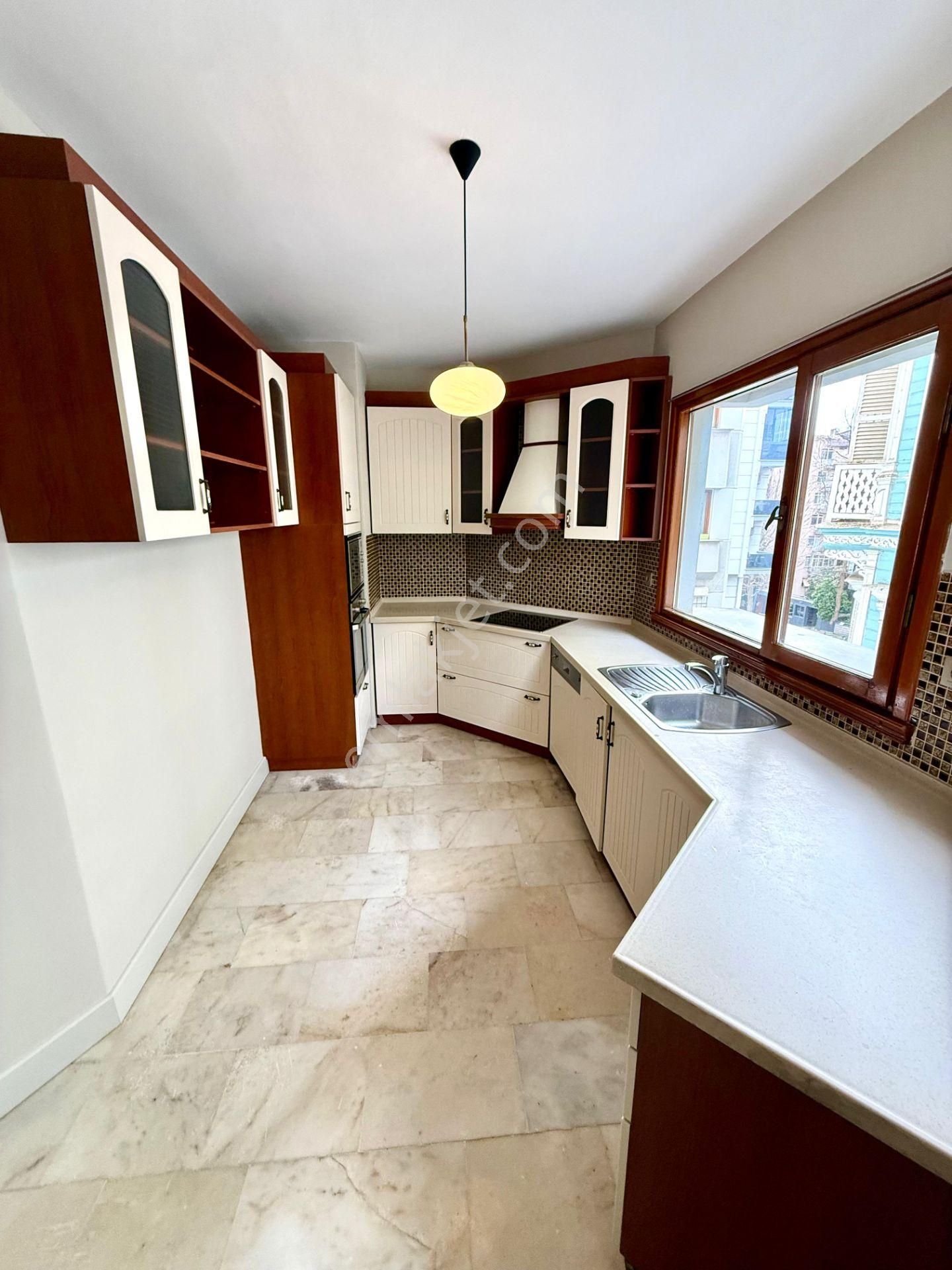 Göztepe'de Bağdat Caddesine Yakın Satılık Balkonlu 4+1 Daire - Görsel 10