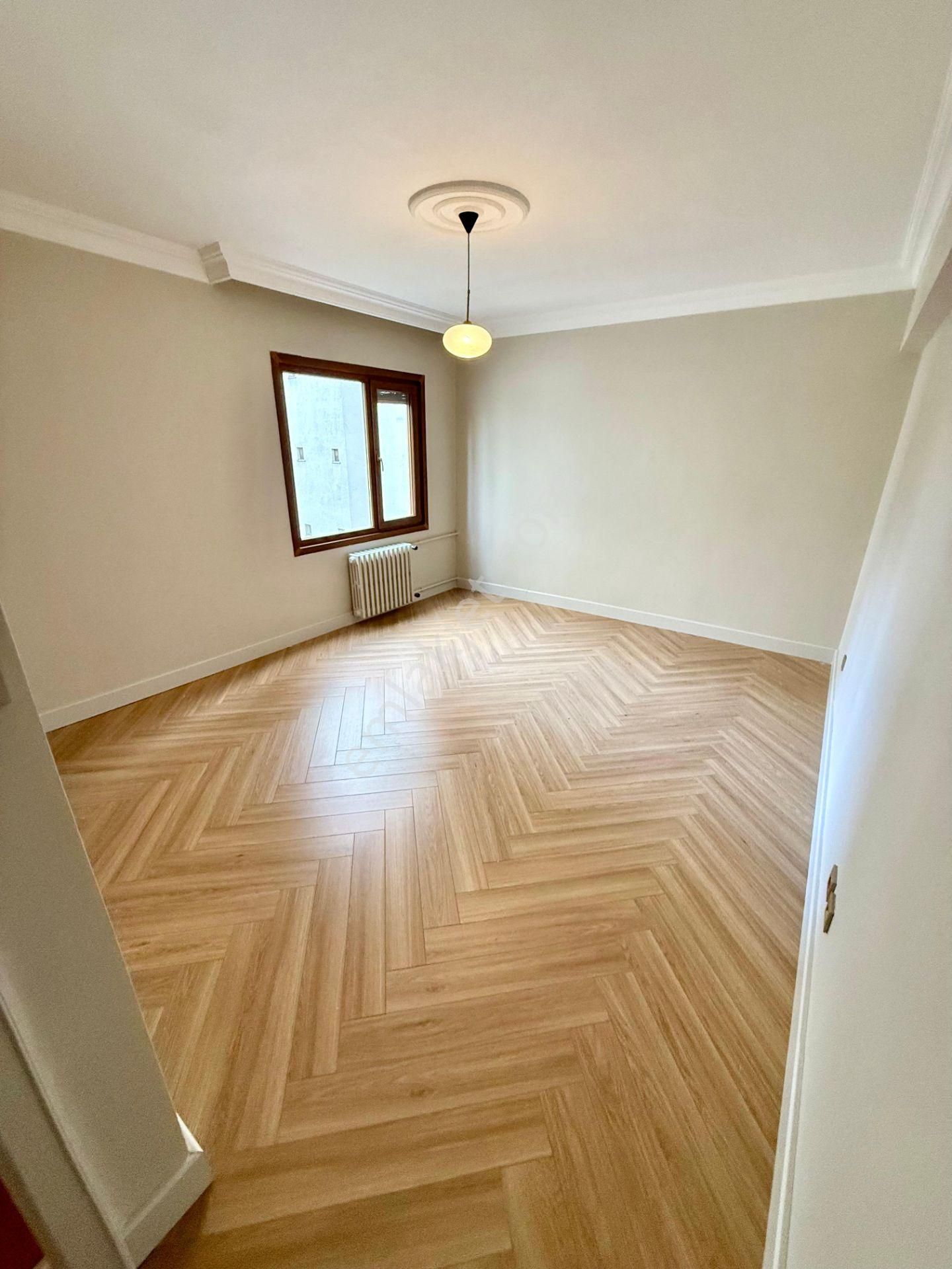 Göztepe'de Bağdat Caddesine Yakın Satılık Balkonlu 4+1 Daire - Görsel 17