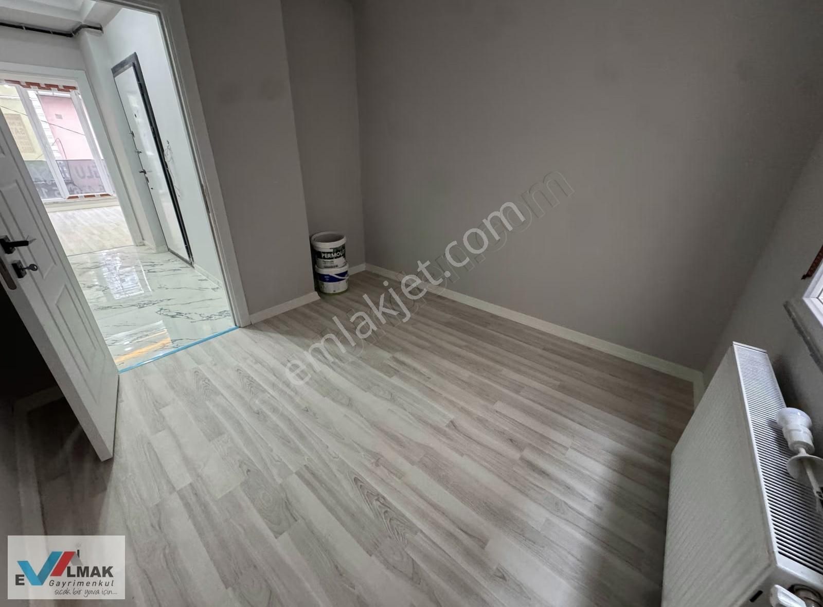 Evalmak'tan Mehmet Akif Mah.de Satılık 2+1 Arakat Daire - Görsel 2