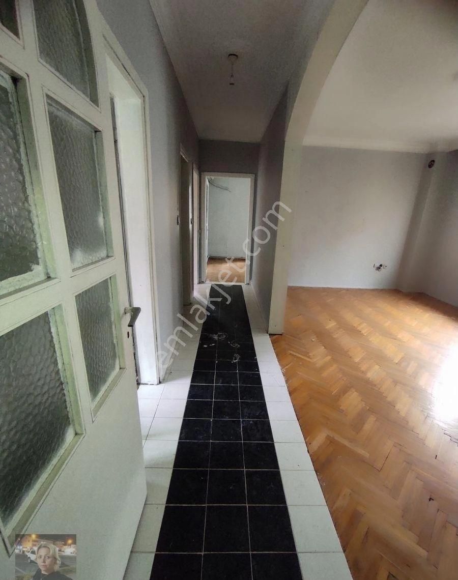 Büşra Gayrimenkulden Esentepe Cami Yakınında Kiralık Daire 3+1 Kat 1 Doğalgazlı 115m2 - Görsel 6