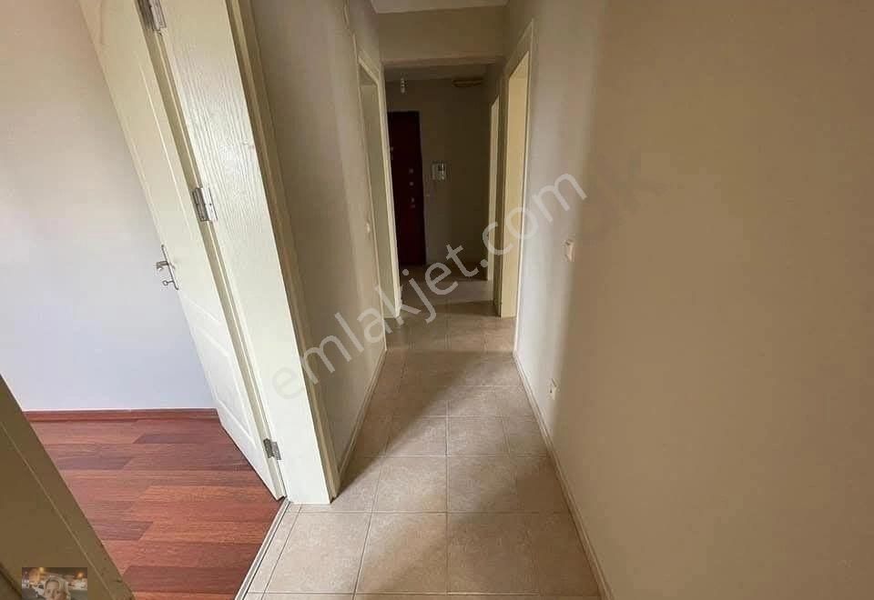 Büşra Gayrimenkulden Kiptaş 2 Sitesinde Satılık Daire 75m2 2+1 Kat 9 - Görsel 2