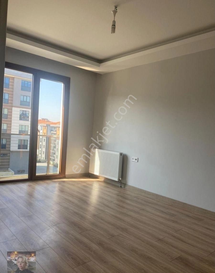Büşra Gayrimenkulden Lüx Daire 3+1 Kat3 Site İçinde 145m2 Ebeveyin Banyolu Giyinme Odalı - Görsel 15