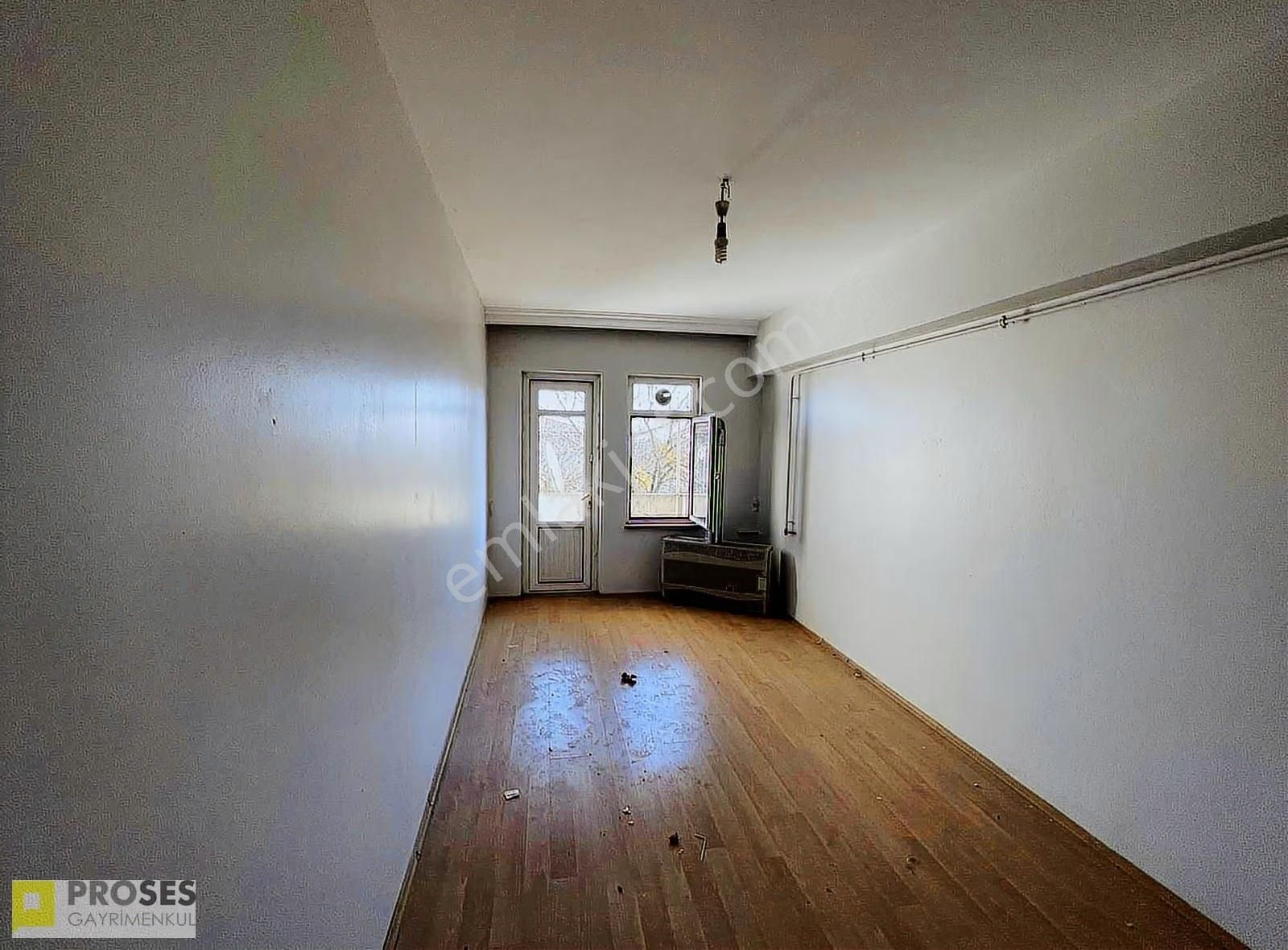 Adapazarı Merkezde Satılık 3+1 Daire - Görsel 2