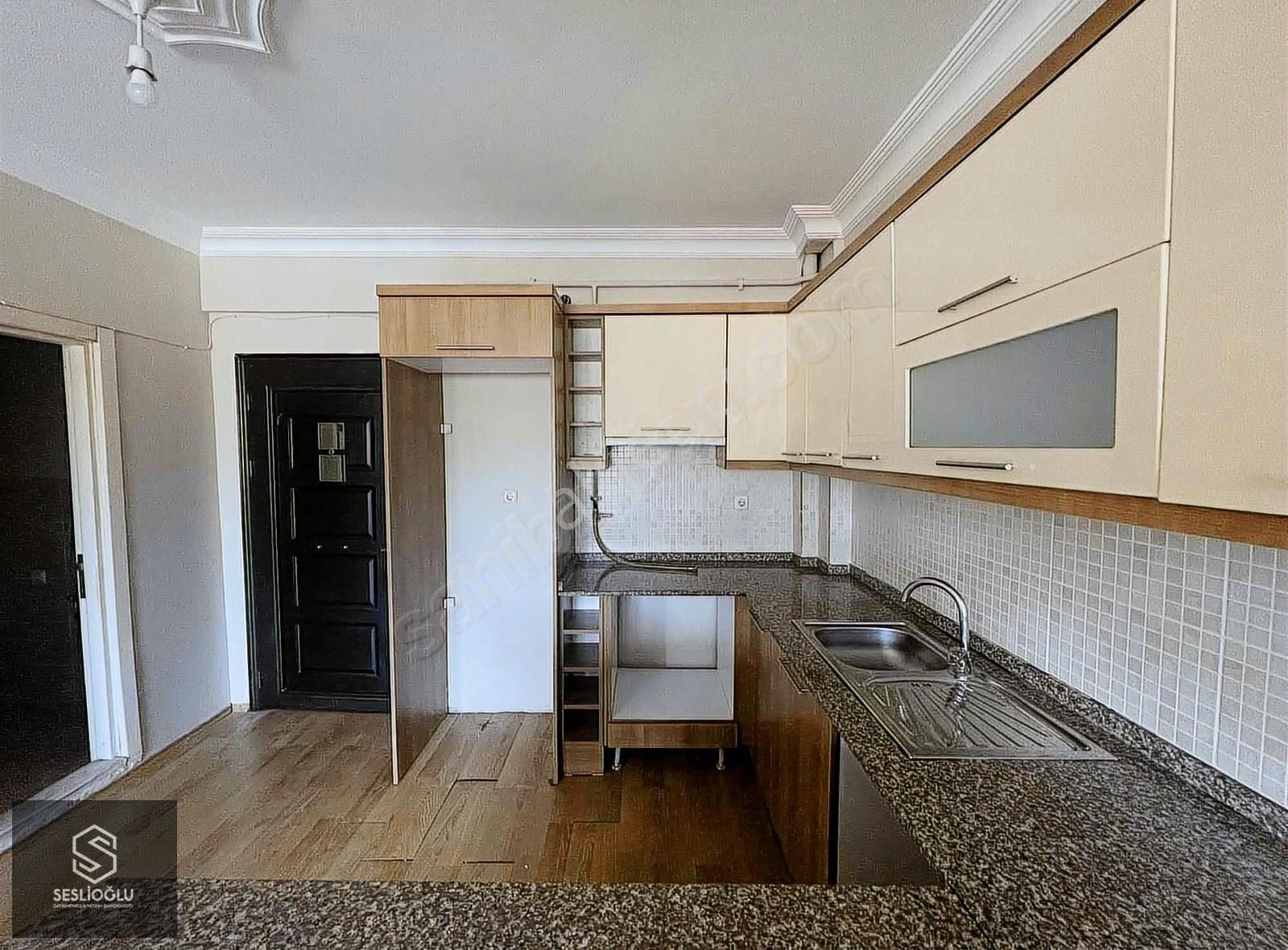 Sakarya Üniversite Yakını Kiralık 2+1 Daire - Görsel 12