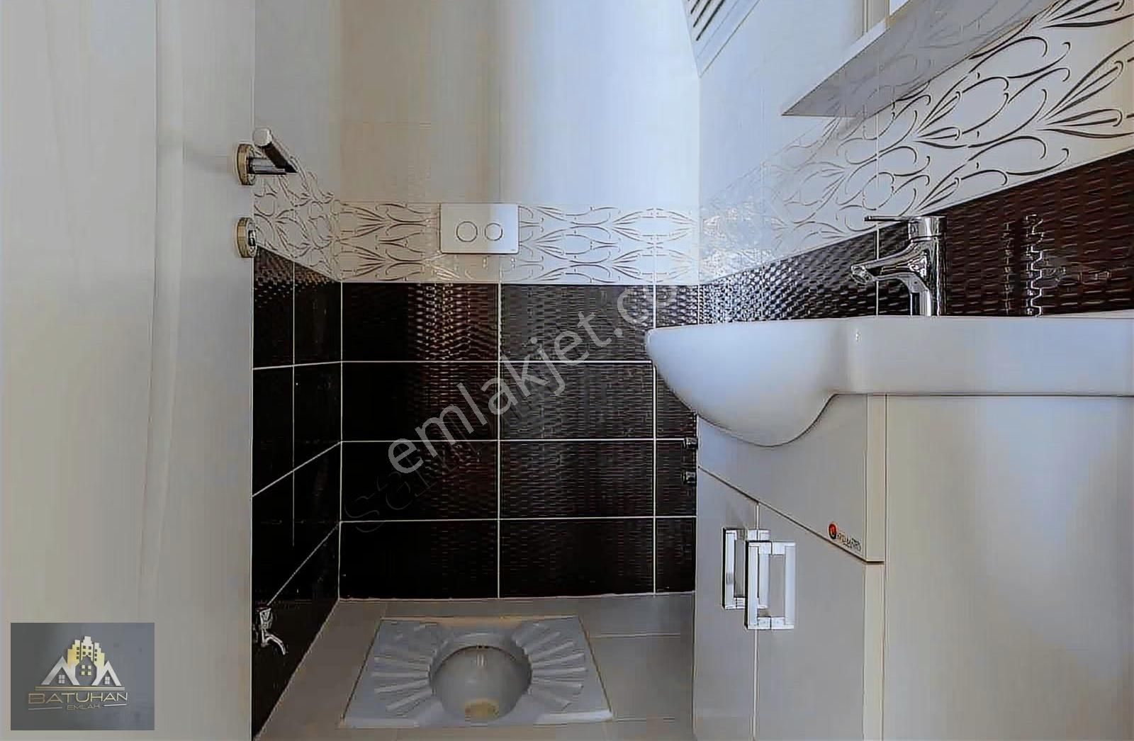 Kuşkavağı Mah. Denize Yürüme Mesafesinde 3+1 Daire - Görsel 13