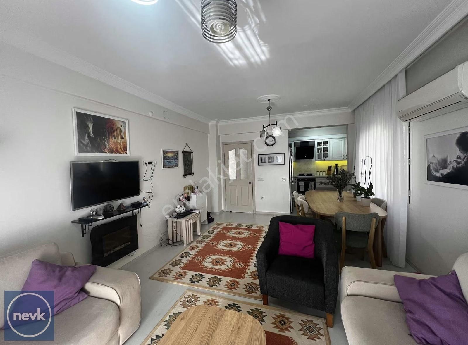 Nevk Invest'ten Havuzlu Güney Cephe Geniş Daire