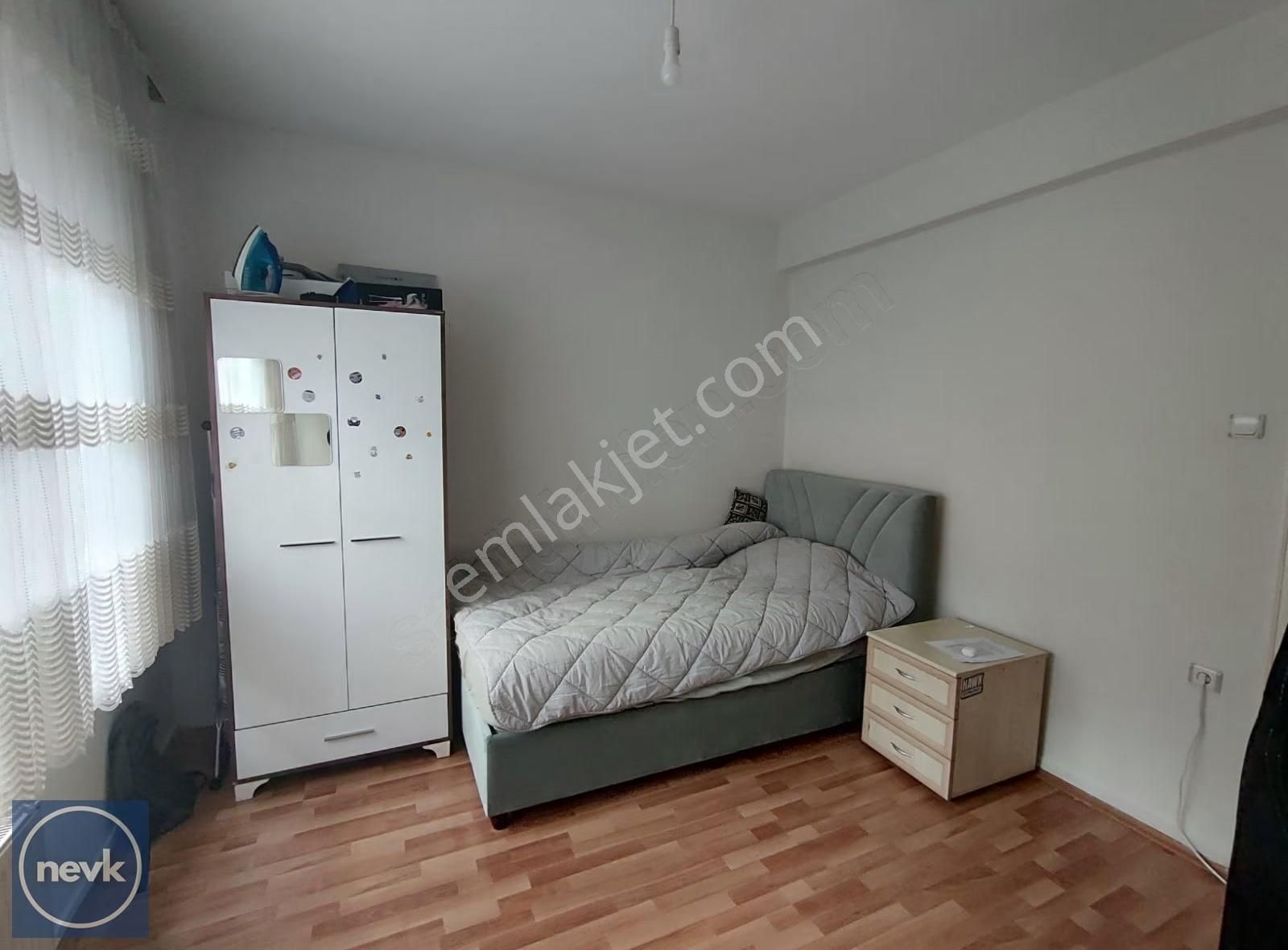 Kıbrıs Caddesi Üzerinde 2+1 Daire