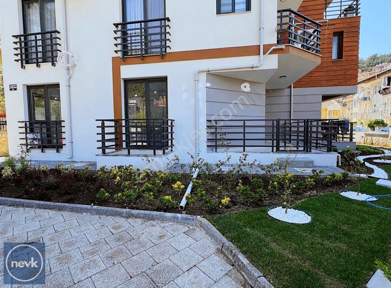 Nevk Invest'ten Deliktaş'ta Nezih Apartmanda Kiralık 2+1