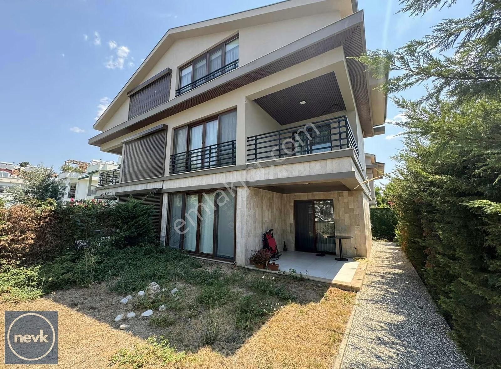 Nevk Invest'ten Müstakil Bahçeli Çok Ferah İkiz Villa - Görsel 9