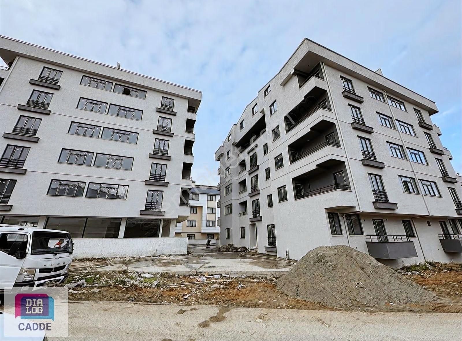 Çayırova Akse Mahallesinde 4+1 Satılık Dublex Daire