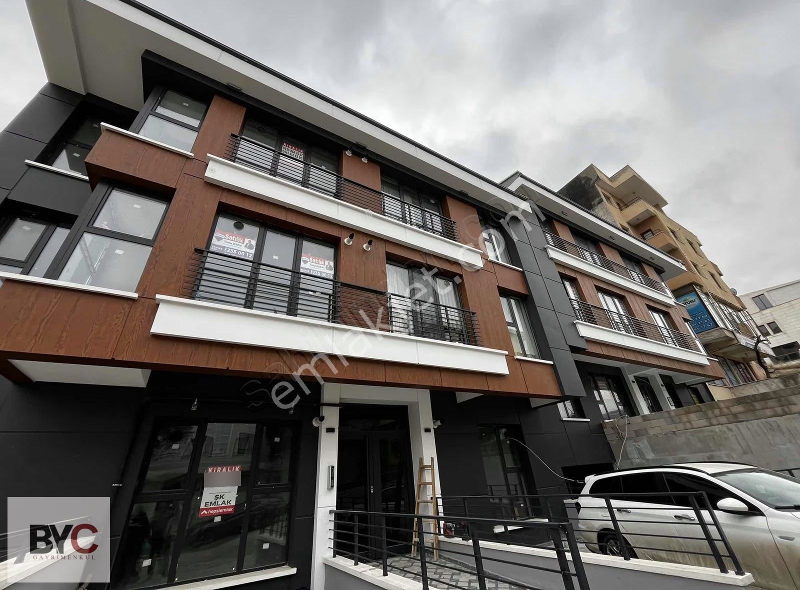 Çankaya Birlik Mah Sinde Oturuma Hazır Teras Balkonlu 1+1 Daire - Görsel 14