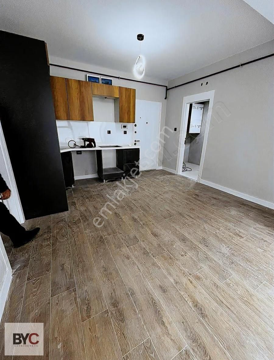 Çankaya Birlik Mah Sinde Oturuma Hazır Teras Balkonlu 1+1 Daire - Görsel 28