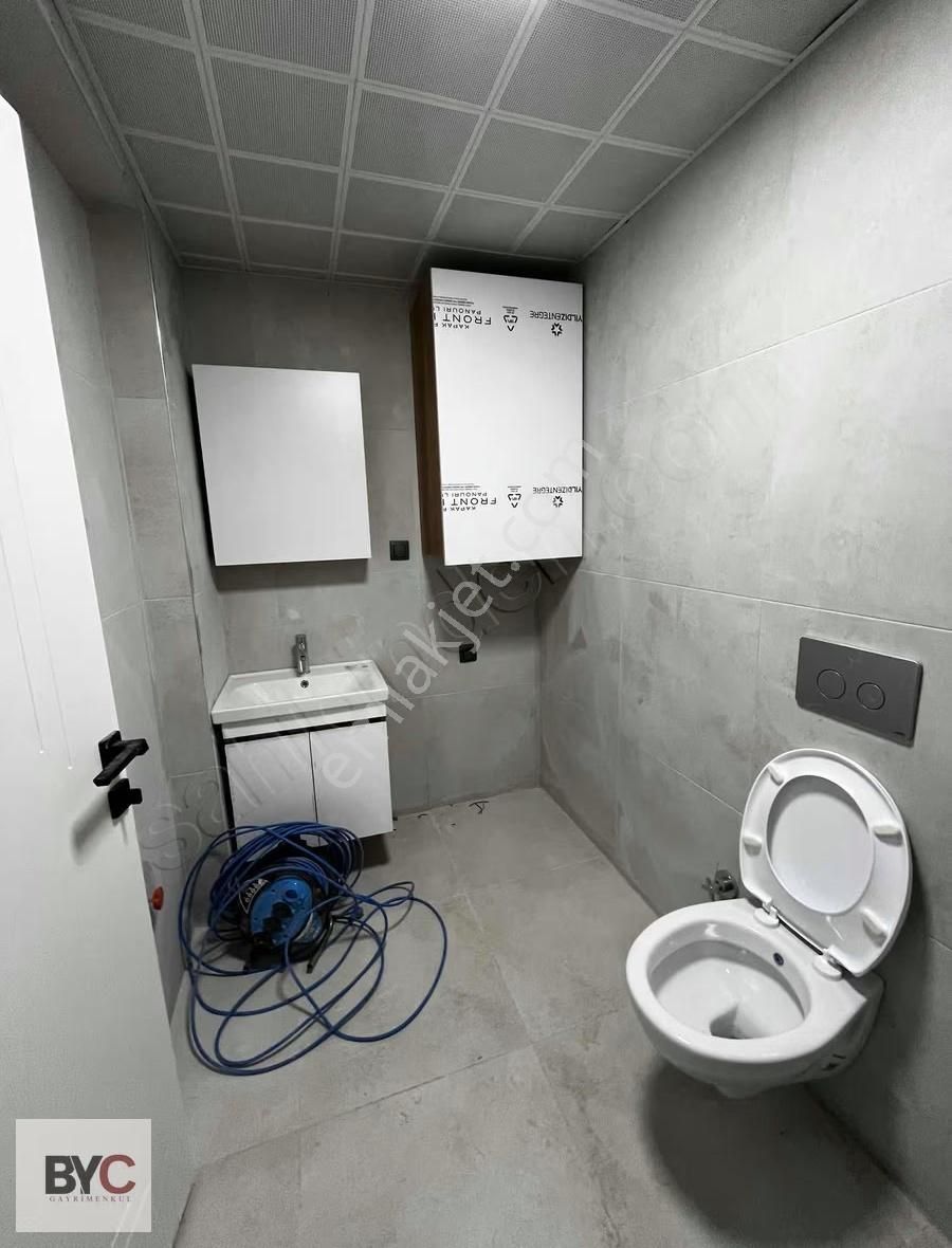 Çankaya Birlik Mah Sinde Oturuma Hazır Teras Balkonlu 1+1 Daire - Görsel 4