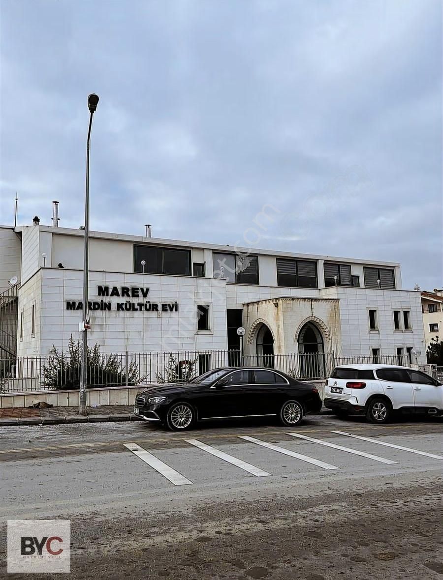 Çankaya Birlik Mah Sinde Oturuma Hazır Teras Balkonlu 1+1 Daire - Görsel 26