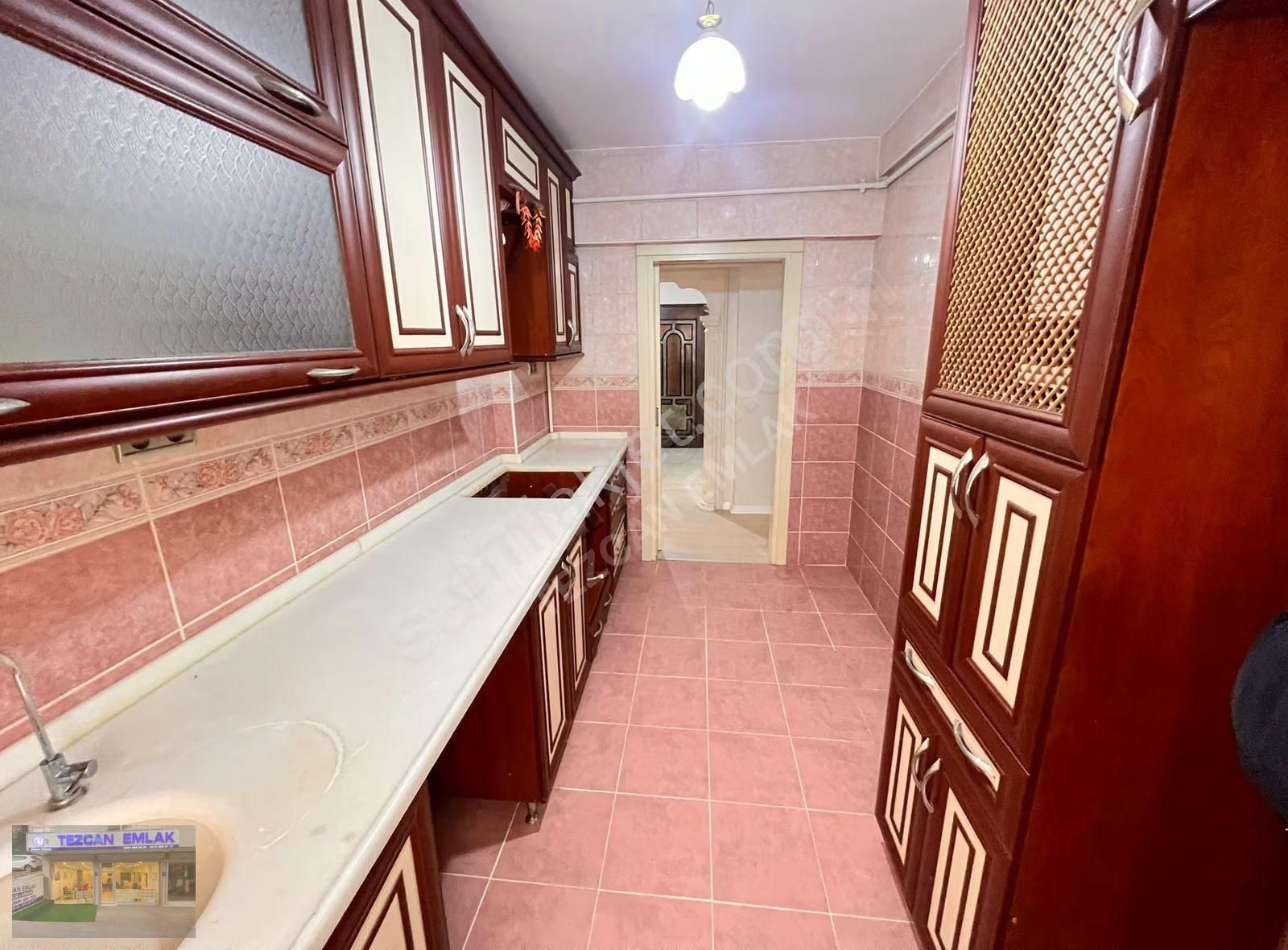 Bagımsız Düz Giriş 3+1 Yapılı Masrafsız Caddeye 3 Bina Mesafede - Görsel 5