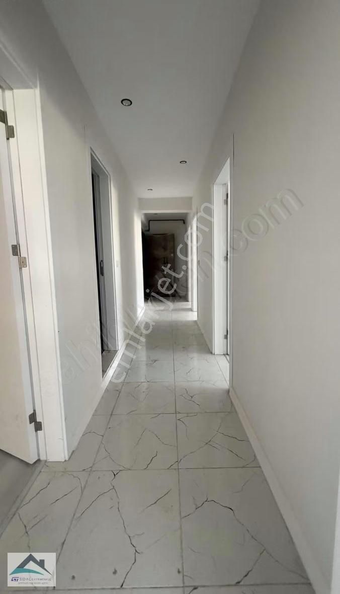 Muradiye Mahallesi 23 Nisan Parkı Civarında Sıfır 3+1 Daire - Görsel 6